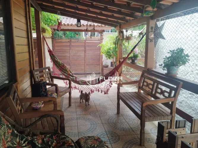 Casa com 3 dormitórios à venda, 110 m² por R$ 890.000 - Vila Progresso - Niterói/RJ