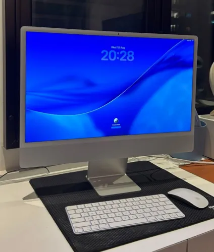 iMac 24" M1 (2021) 256GB / 8GB | Impecável na Caixa Original + Acessórios S/ Desgaste