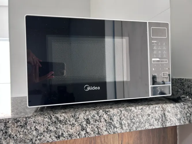 Vendo microondas 20 litros