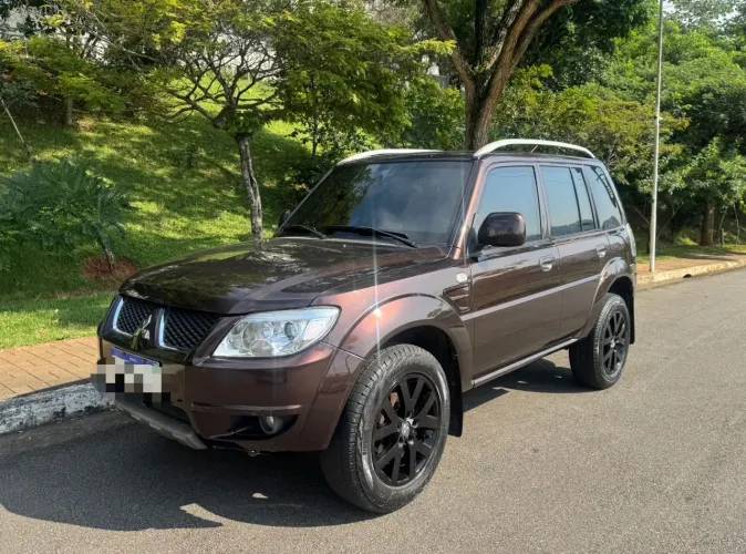 Mitsubishi Pajero TR4 2.0 Flex 16V 4X2 Aut. 2015