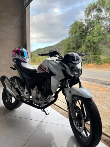 Cb250 twister