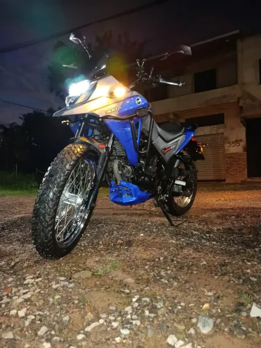 Dafra: NH300 