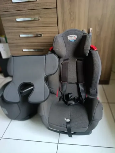 Cadeirinha e assento!