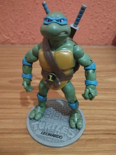 Leonardo Action Figure | Tartarugas Ninjas Claasic Colection