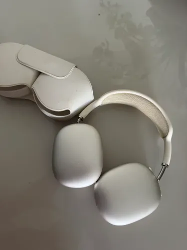 Airpods Max 2025