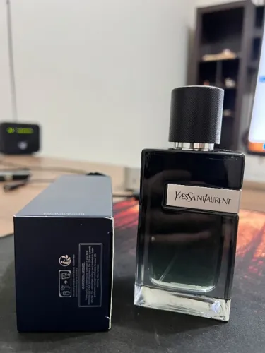 Y Eau de Parfum Yves Saint Laurent