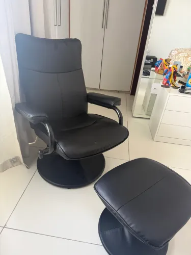Vendo cadeira do Papai TOK STOK e sofá