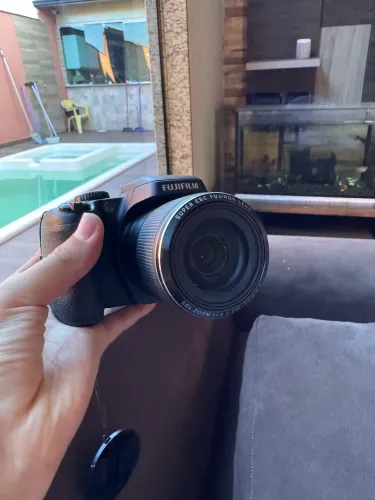 Vendo Câmera Fujifilm FinePix SL1000 16MP Superzoom 50x