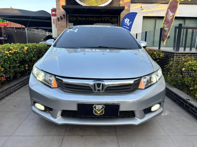 Honda Civic Sedan LXR 2.0 Flexone 16V Aut. 4P 2014