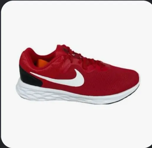 Tênis Nike vermelho