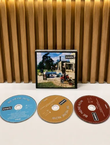 Oasis - Be Here Now (Box 3 CDs) - Excelente