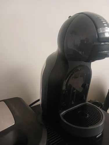 Máquina de café expresso Arno Dolce Gusto 