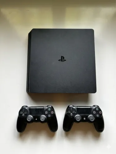 PS4 SLIM