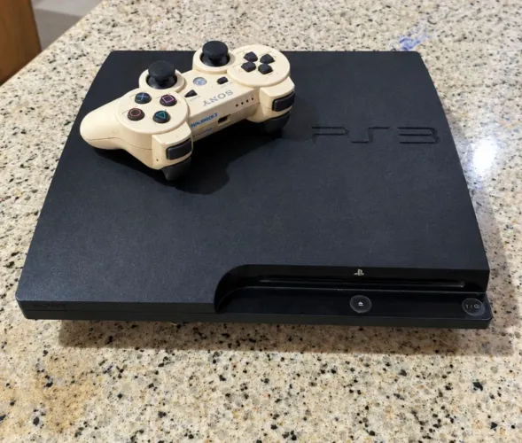 PlayStation 3 com defeito+ 6 jogos originais.