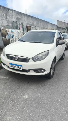 Fiat Grand Siena Essence 1.6 Flex 16V 2014