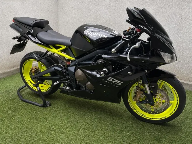 DAYTONA 675
