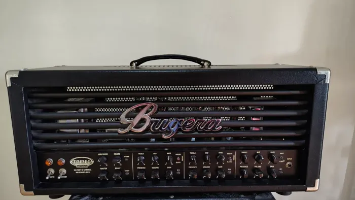Cabeçote valvulado Bugera Trirec Infinium 100w