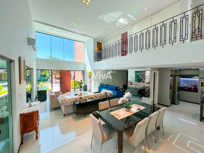 Casa Duplex em condomínio com 3 suítes no Alphaville Fortaleza - Porteira Fechada