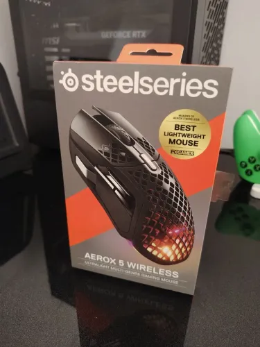 Mouse aerox5 wireless