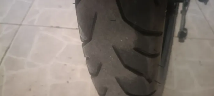 Vendo moto no repasse tem detalhes em dia recibo em branco