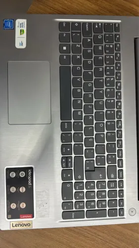 Notebook Lenovo em perfeito estado