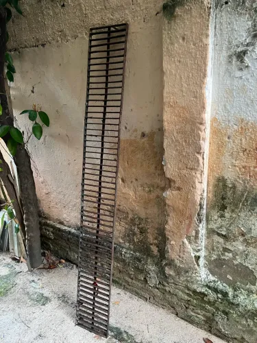 Grelha em ferro maciço 30cm x2.20m