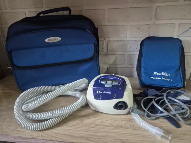 Kit Cpap Resmed S8 Com Máscara Mirage Swift li E Bolsas