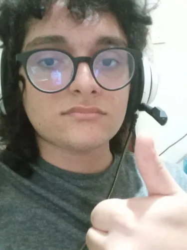Jovem de 17 sem experiência babá aos fins de semana de cachorro