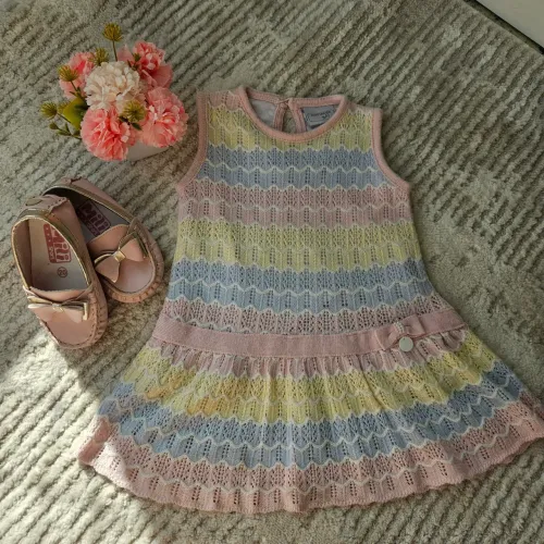 Vestido Noruega baby tamanho P 6 meses ( forma grande) 