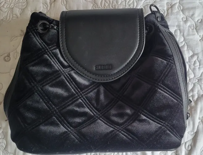 Mochila Santa Lolla preta