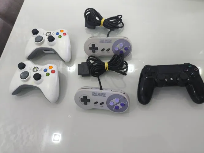 Lote controles originais SNES, Xbox 360 e ps4