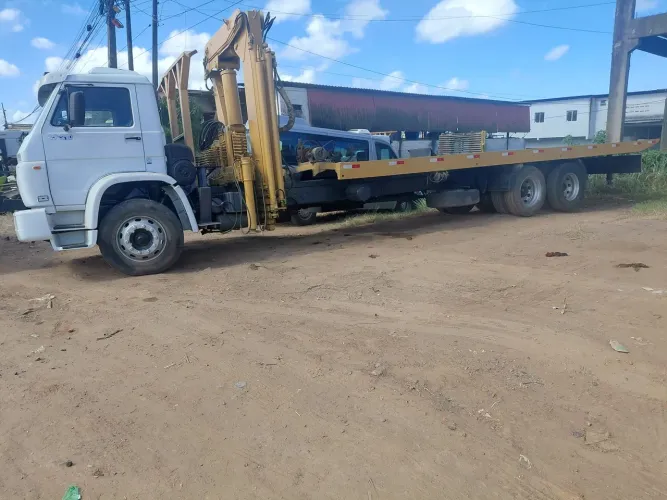 vendo caminhao munck com plataforma elevatoria
