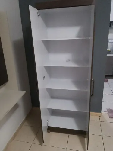 Quarta roupa e cômoda a venda 