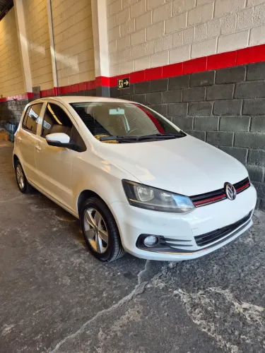 Volkswagen Fox Highline 1.6 Flex 16V 5P 2017