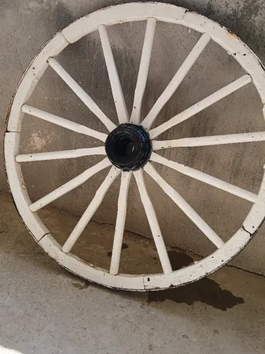 Roda De Carroça Decorativa