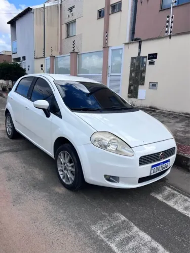 Fiat Punto Essence 1.6 Flex 16V 5P 2012