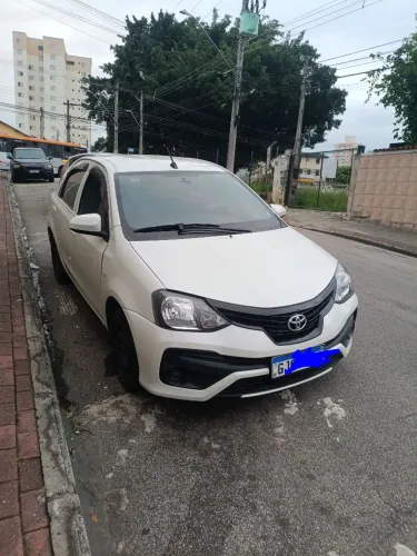 Toyota Etios X Sedan 1.5 Flex 16V 4P Mec. 2020