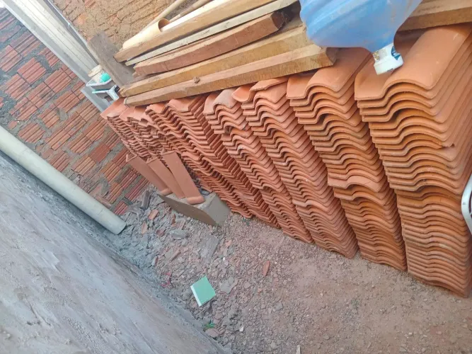 Telha.umas 300 telhas