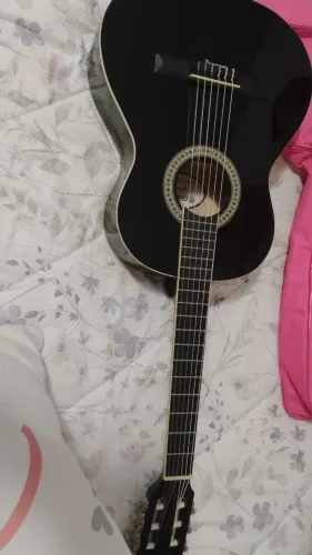 Violão semi novo 