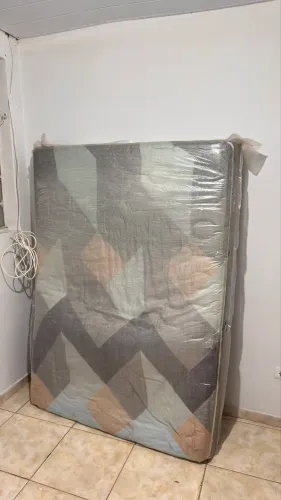 Colchão de casal para doação