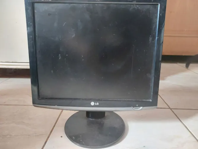 Monitor LG Flatron L1755S