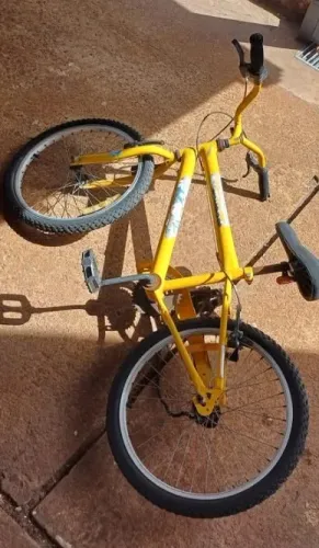 Bicicleta infantil/juvenil estilo BMX