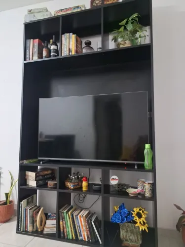 Estante para TV ate 50 polegadas e livros 