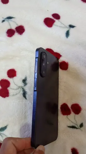Celular a 17 256 gigas