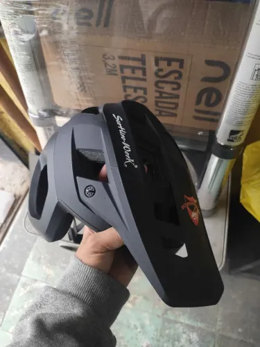 Capacete de Bicicleta com Proteção Integrada, Mountain Bike, Corrida, Off Road, Skate.