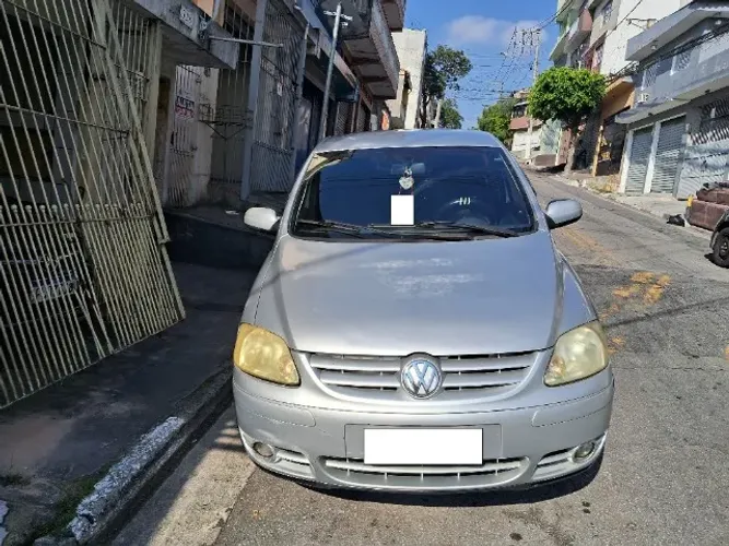 Volkswagen Fox Plus 1.6mi/ 1.6mi Total Flex 8V 4P 2005