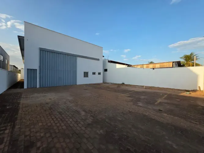 Galpão/Depósito - 330 m² - Plano Diretor Norte