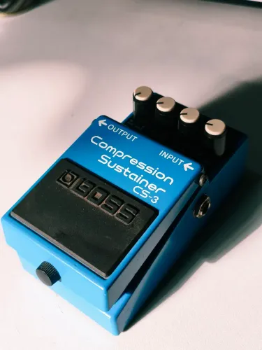 Boss CS-3 Compression Sustainer | Controle, Sustain e Definição Profissional