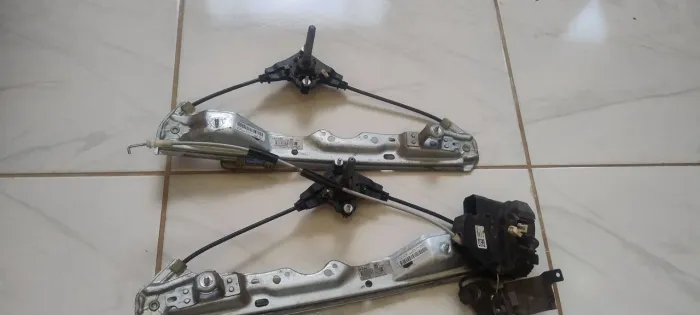 Máquina de vidro  Fiat mobi