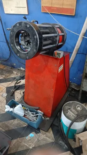 MÁQUINA DE PRENSAR MANGUEIRA 